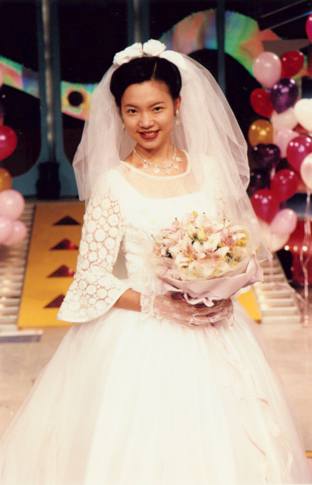 多图》璩美凤年轻时有多正？昔「短裙黑丝」照出土美翻 - 娱乐 - 中时新闻网