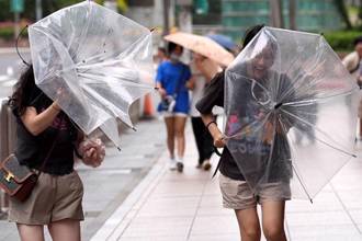 天兔將轉中颱  專家：周四恐海陸警齊發