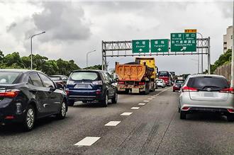 湖口交流道塞爆30年！單點鑽石型改善方案又卡關