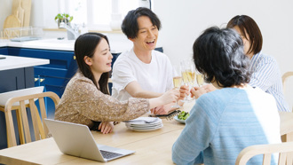 喬遷宴淪慘劇！人妻被偷拍猥褻 老公還出軌朋友