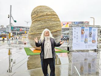 基隆 舊船纜變藝品 外觀引發議論