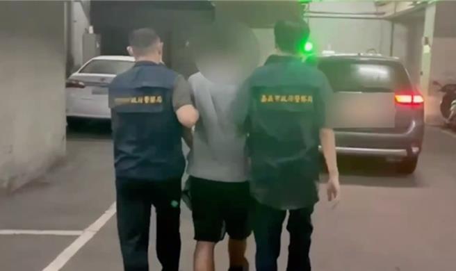 嘉市警员涉「烟弹」吸毒，警方带回侦办。（嘉检提供／廖素慧嘉市传真）