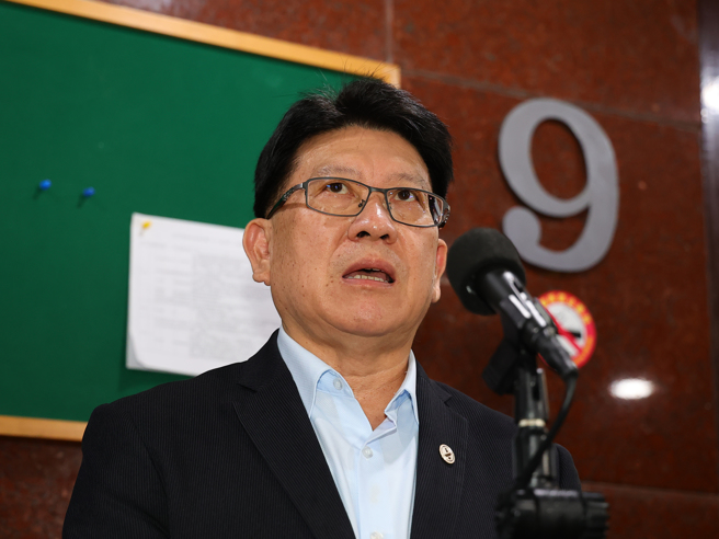  立委林思銘13日在立法院受訪。（劉宗龍攝）