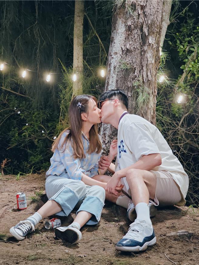 张睿家（右）跟林玟谊拍亲密戏，都表示这场戏「好热」。（东森超视、华视提供）