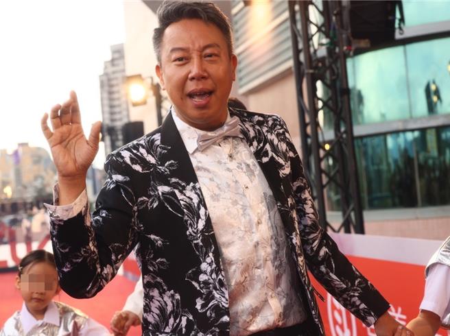 欧耶老师因为在走钟奖上超时，被网友炎上。（走钟奖提供）