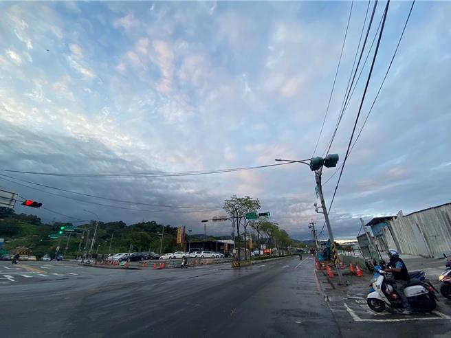 中和高中陆桥拆除后。（新北市工务局提供）