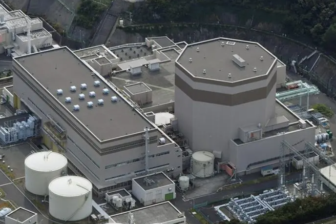 日本福井縣敦賀核電站廠2號反應爐被認為底下可能有活斷層，日本核管會不同意重啟。(圖/日本原子力發電)