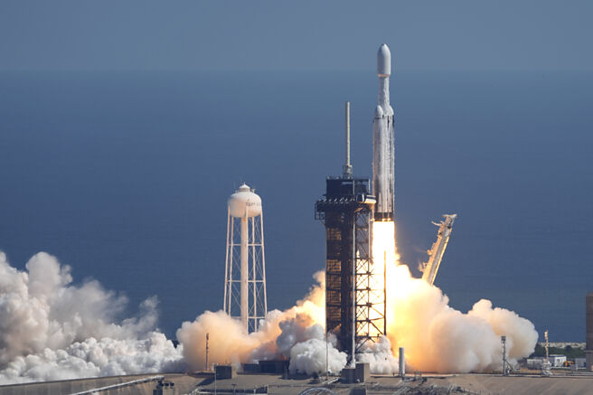 隨著世界各國持續探索太空領域，預估2024年至2029年AI在太空產業應用市場的年複合成長率將接近25％。圖／美聯社