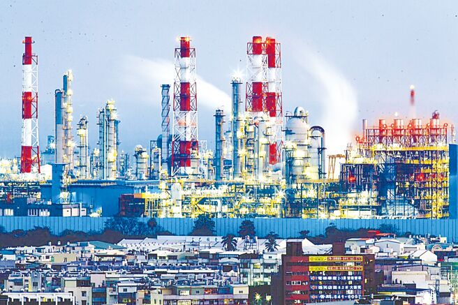 2025碳费试申报不缴费，而2026年开始收费。（杜宜谙摄）