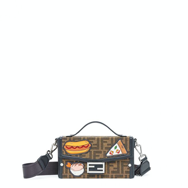 FENDI美食皮革贴片Soft Baguette Trunk，7万7500元。（FENDI提供）