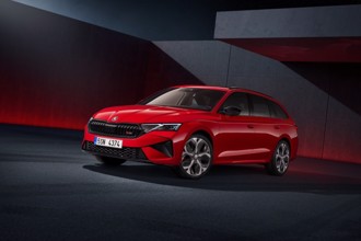 為品牌奪得第九次大獎！Skoda Octavia Combi RS贏得2024年中型車類別金舵獎