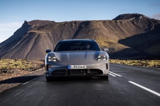 Porsche為第二代Taycan再添兩款新規格車型