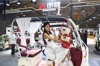 陸新能源車年產量破千萬輛  大陸發改委喊：甩開歐美