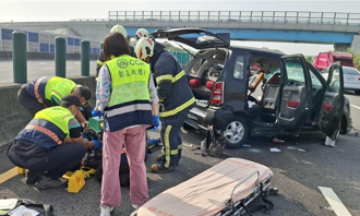 國1彰化段輪胎鬆脫噴對向 害1駕駛慘死4車連環撞