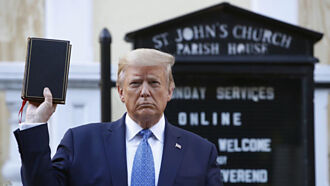 重押特斯拉 方舟创新ETF 川普交易大赢家