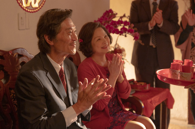 角色性格内敛的喜翔（左）难得在片中出现不一样的情绪。（图/ 今日影像艺术有限公司 提供)