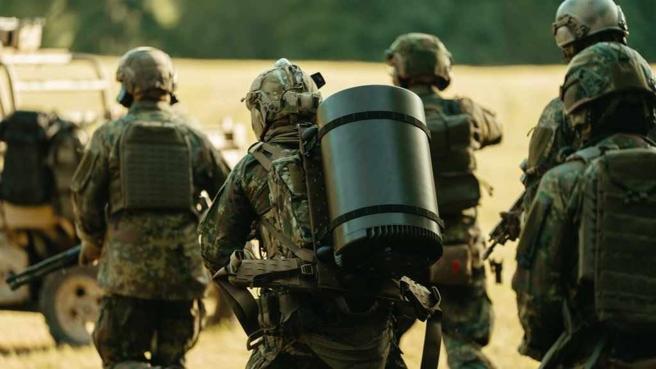  「天狼星L20C」可由单兵携行，部署在复杂地形与偏远地区，满足情监侦任务需求。（取自绅宝网站）