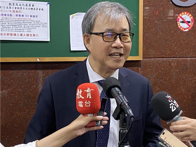 在2024年世界12强棒球赛中，中华队昨天以6：3赢韩国队，教育部长郑英耀表示「振奋人心」。（林志成摄）