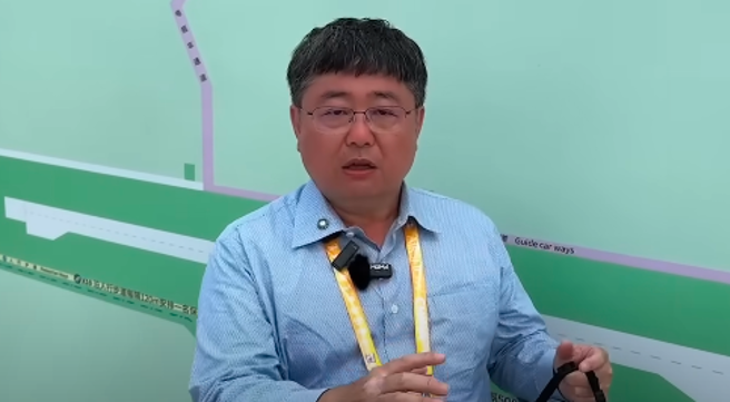 图为吕礼诗在本届珠海航展中，接受《中天新闻》採访画面。（图 / 撷取自中天YT）