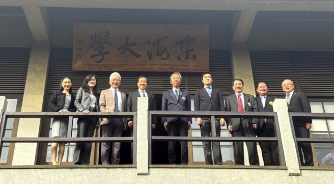 东海大学与泰国吞武里国王科技大学签署合作备忘录，有效整合资源，推动两校在学术及工程技术领域的卓越发展。(照片/东海大学提供)