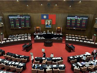 爆公務員遭立委助理飆罵10分鐘後去檢查心臟  他諷立院最沒資格反霸凌