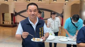 議員許進榮力推鬼頭刀內銷　饒慶鈴竟在議場外「摸魚」