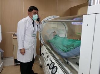 女遭毒蛇咬伤伤口坏死  高压氧治疗助顺利恢復