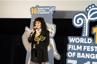 扮醜終獲平反！何超儀獲「最具魅力女星」笑喊：證明我是美女