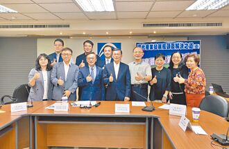 產學界籲 每年至少100萬陸客