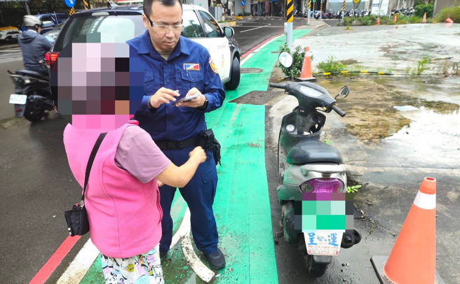 警用AI巡防系统建功，破解10年之谜，让男子的失智亡父机车顺利寻获。（翻摄画面）