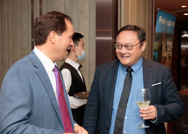 台中市副市长郑照新代表市长卢秀燕应邀出席比利时国王节晚会。图/台中市政府提供