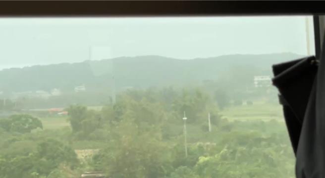 立委罗廷玮搭高铁时拍摄户外空气。（罗廷玮办公室提供）