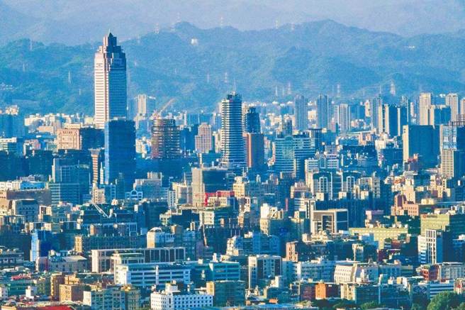 行政院消保处15日公布60个预售屋建案查核结果，共有15个建案不合格，平均每4个预售屋建案就有1案不合规，查核共裁处150万元。（报系资料照）