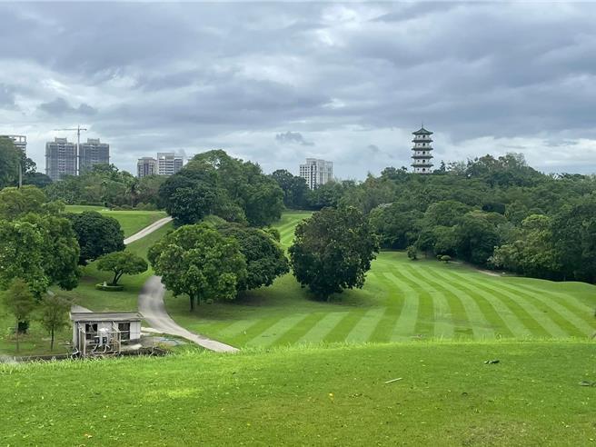 高雄高尔夫俱乐部与与高雄市府陷入租约纠纷，预计于11月24日起停业，俱乐部会员所购买球证恐化为乌有，将组自救会维护权益。（林美玲提供／任义宇高雄传真）