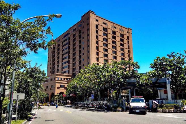 薄瓜瓜情定宜兰博爱医院第三代，低调来台拜会家长。(中时资料库)