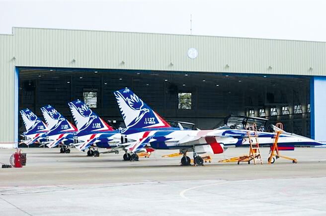 受到全球供应链问题的影响，汉翔承制新式高教机－勇鹰号，迄今量产进度也受到影响。图／刘朱松