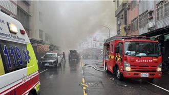 高雄鼓山透天厝火警救出1男1女 緊鄰輕軌一度改公車接駁