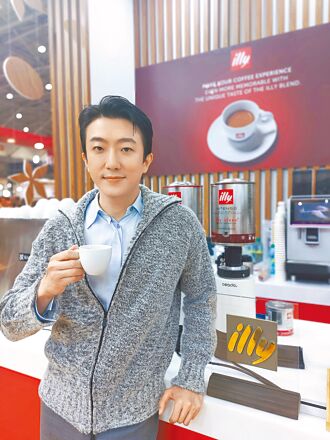 懷秋膝蓋退化 評估開刀先打止痛藥