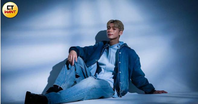 参加选秀节目《原子少年2》，詹皓然的爸妈努力帮他拉票宣传。（图／侯世骏摄）