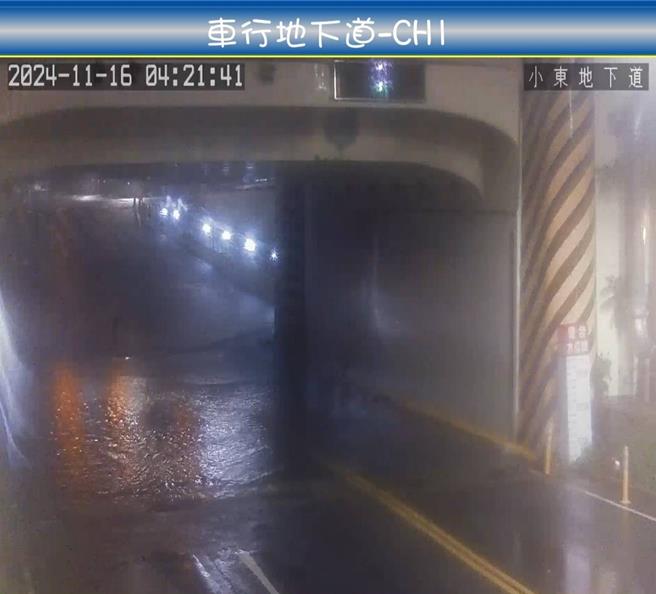 台南市雨下整夜，向來容易積淹的小東地下道並沒有受影響。（水利局提供／曹婷婷台南傳真）