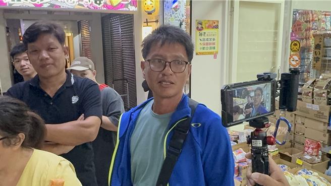基隆市知名李鹄饼店惊传食安问题，顾客表示食品业这种问题难免，有改善还是会继续购买。（徐佑升摄）