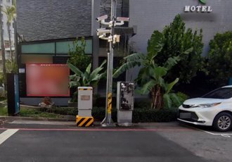 人行道設備箱當「路霸」引民怨 台中2年改善40處