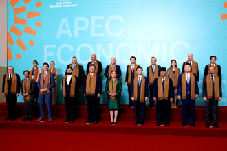 雁默专栏》人未走茶已凉，拜登抗中一地鸡毛