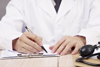 抓包台大醫院受訓「卻寫台大畢業」 台大竹東分院急更正