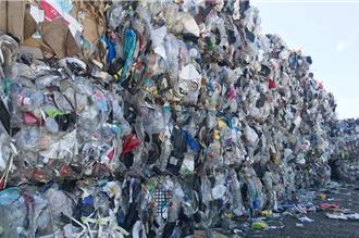 全球塑膠垃圾危機迫在眉睫 國際期刊揭2050年恐增1倍