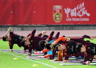 足球》陸國足26年對日15場無勝績 19日主場再戰盼少輸為贏