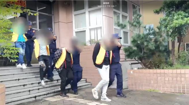 4名嫌犯被依妨害秩序及毁损罪嫌送办。（警方提供）