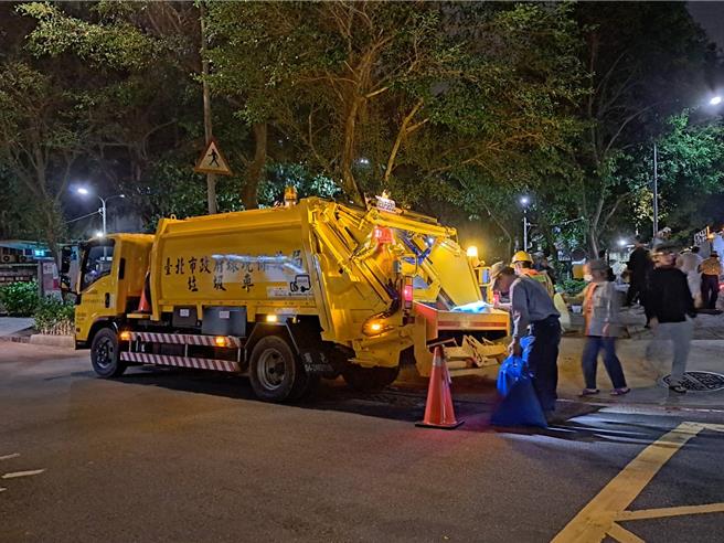 台北市环保局长徐世勲提出，增加清洁人员首都加给概念。示意图。（温予菱摄）