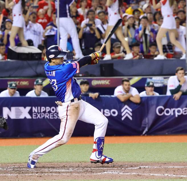 中华队林立7局上敲出三分弹。（刘宗龙摄）