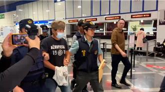 高铁匕首男纠结「跨过会倒楣」  经过一夜不愿交代动机